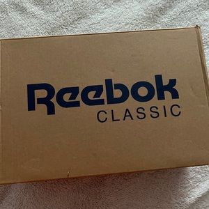 Black Reebok Classics